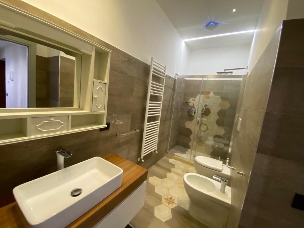 Mondo Vacanze Apartment Savona Bagian luar foto