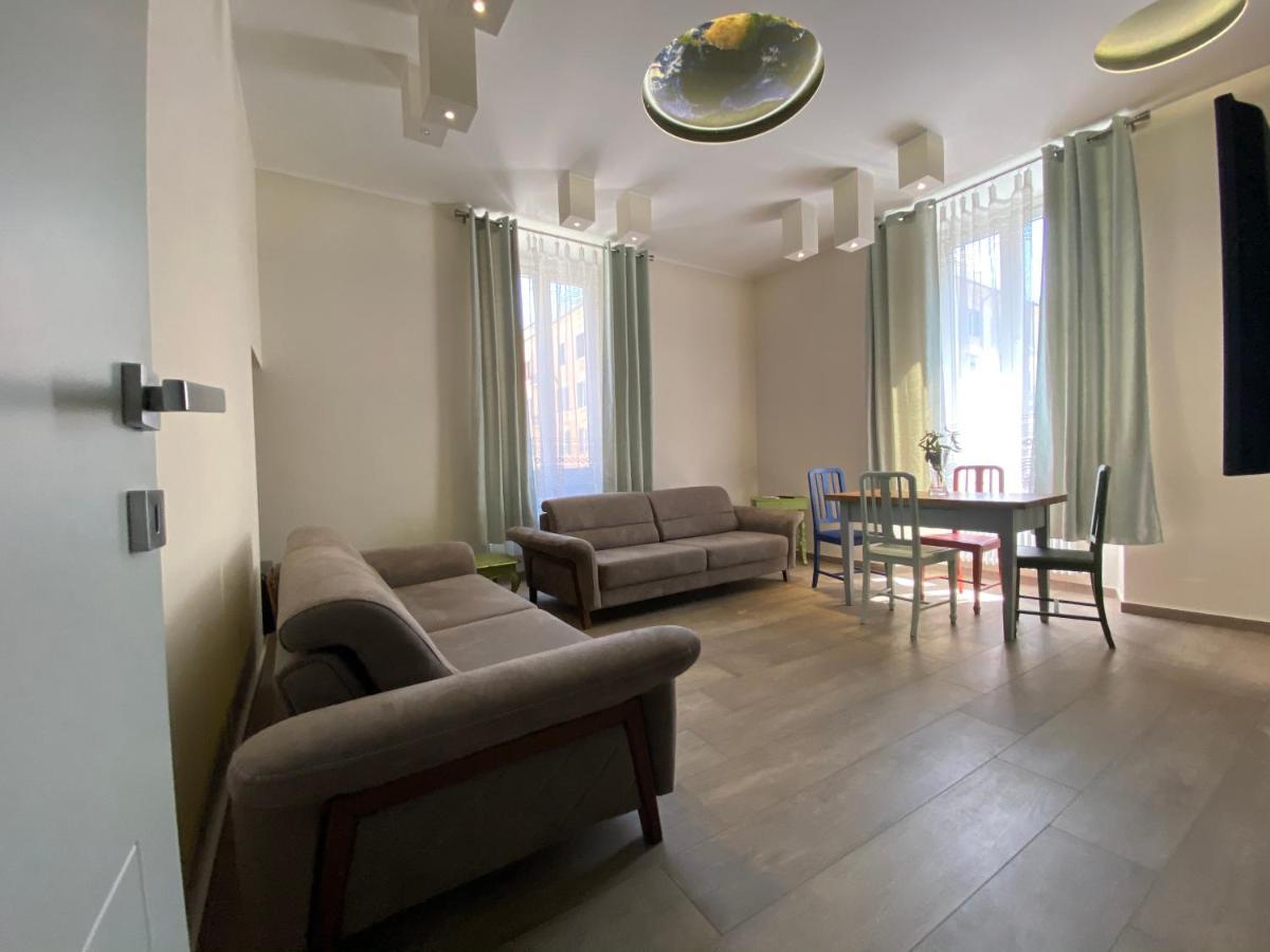Mondo Vacanze Apartment Savona Bagian luar foto