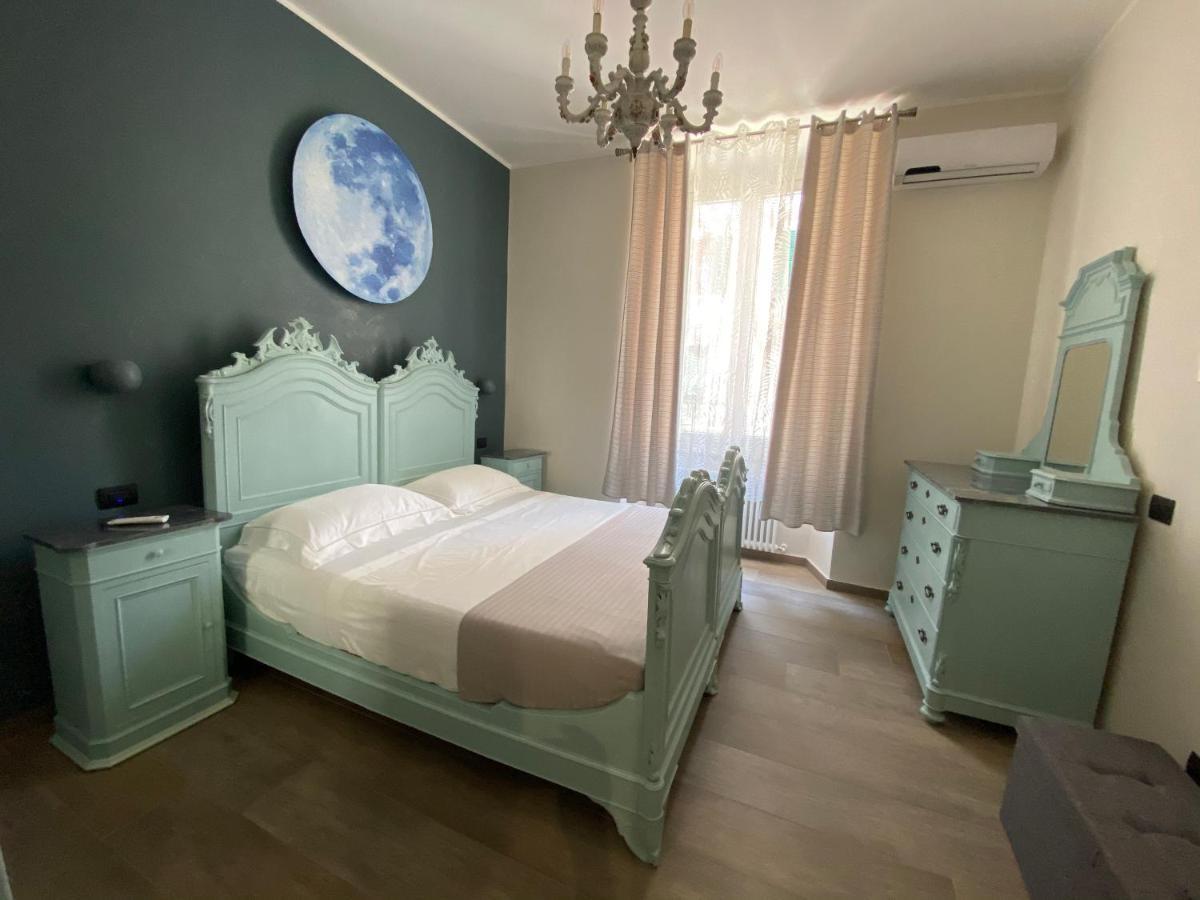 Mondo Vacanze Apartment Savona Bagian luar foto
