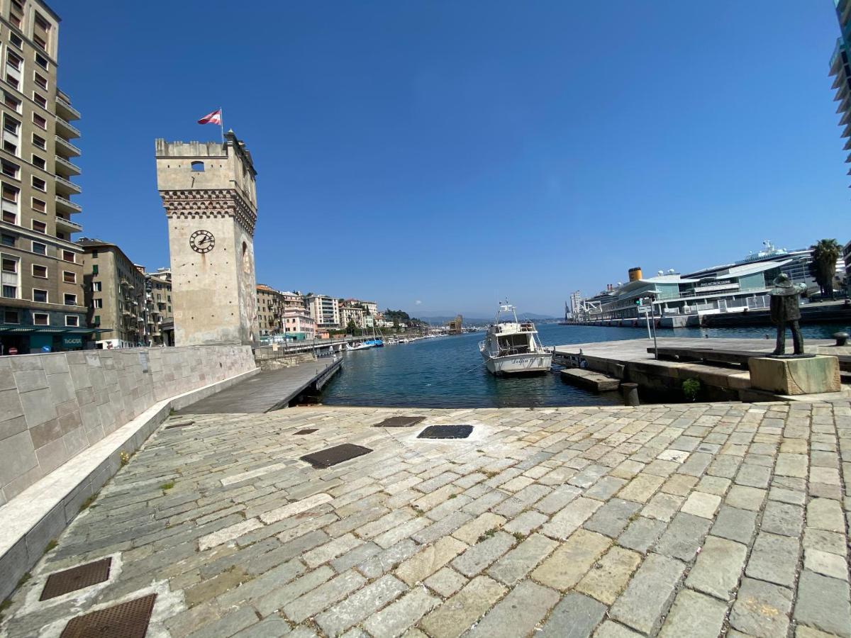 Mondo Vacanze Apartment Savona Bagian luar foto