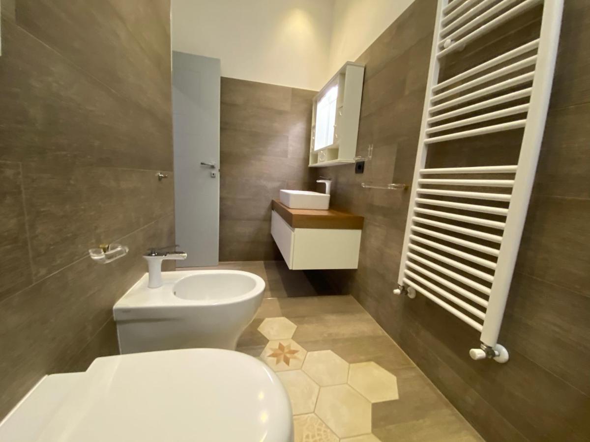 Mondo Vacanze Apartment Savona Bagian luar foto